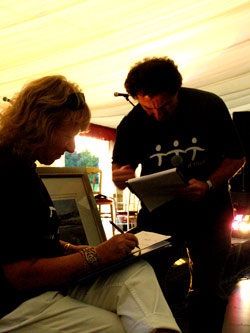 David and Sheila Brazier working during the promises auction at MsMM 2007
