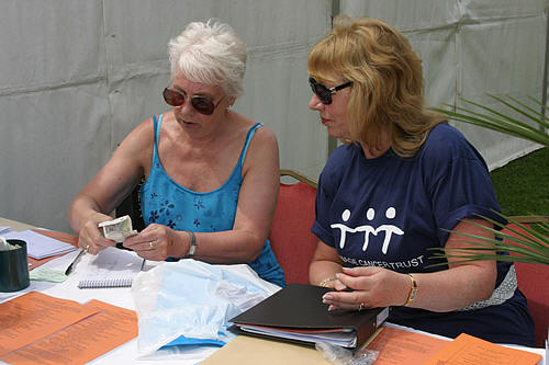 Jean & Sheila taking the cash 